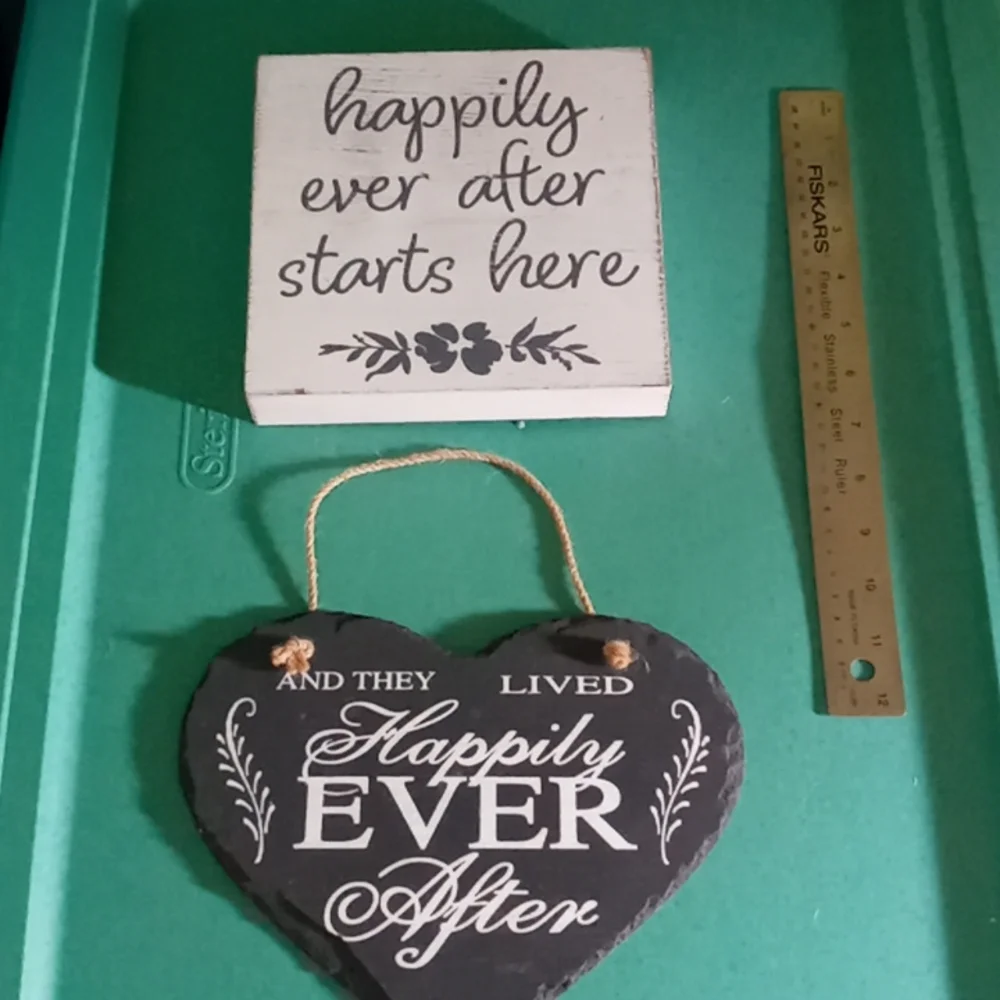 2 signs. Happily ever after